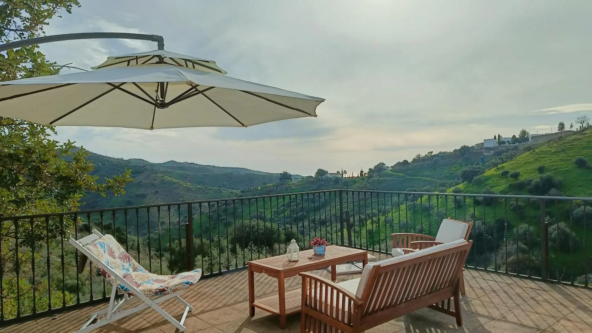 Casa Medina - Private Villa With Terrace And Sea View, 25 Minutes From Malaga Moclinejo Spagna